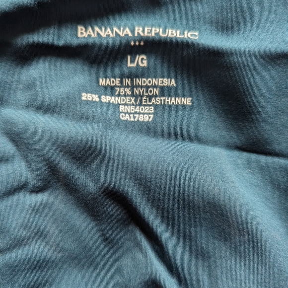 Banana Republic Yoga Tank top Size Large - Picture 3 of 3